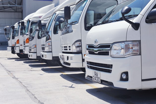 中港貨櫃及噸車貨運、散貨倉交收運輸、貨倉租賃、集裝箱(CFS)、貨櫃拆轉、供應商管理、冷凍貨運及船運訂倉等