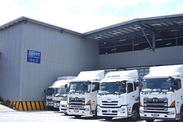 中港貨櫃及噸車貨運、散貨倉交收運輸、貨倉租賃、集裝箱(CFS)、貨櫃拆轉、供應商管理、冷凍貨運及船運訂倉等