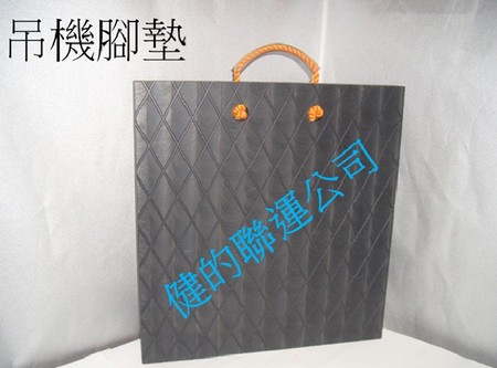 吊機腳墊,bag,product,handbag,product,font