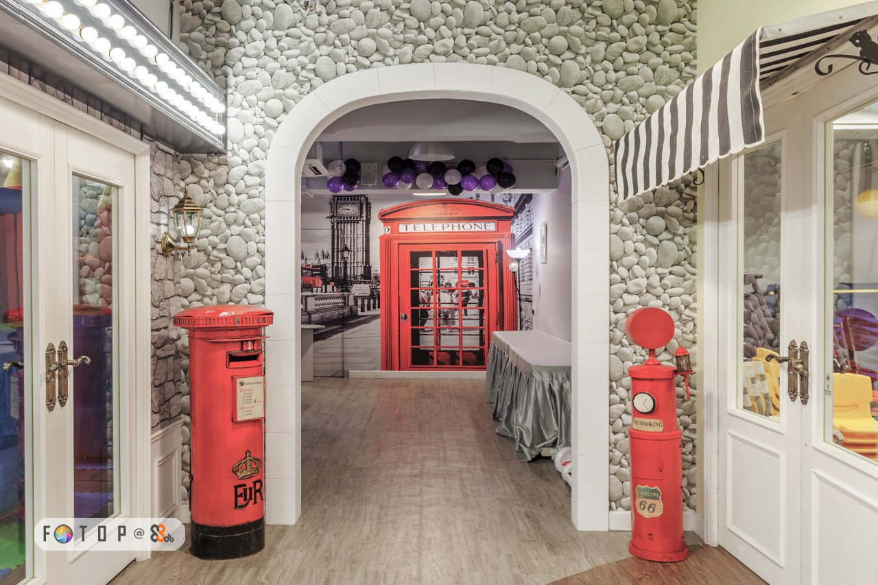 ELE PHON MOKING EDR,boutique,interior design,retail,