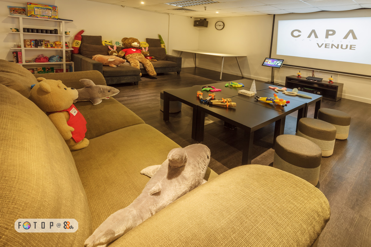 СЛРЛ VENUE,room,floor,interior design,flooring,table