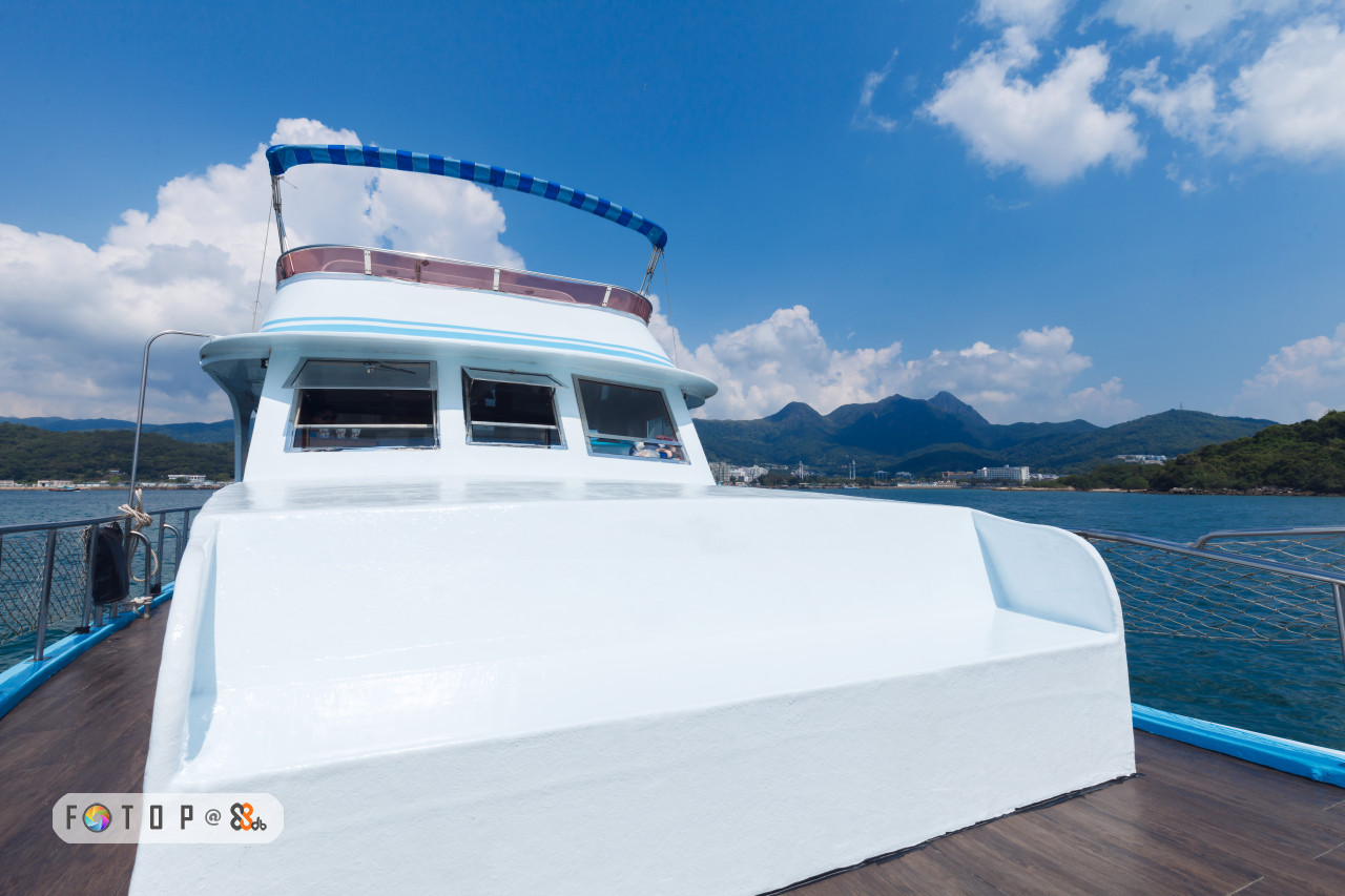 boat,water transportation,yacht,passenger ship,watercraft