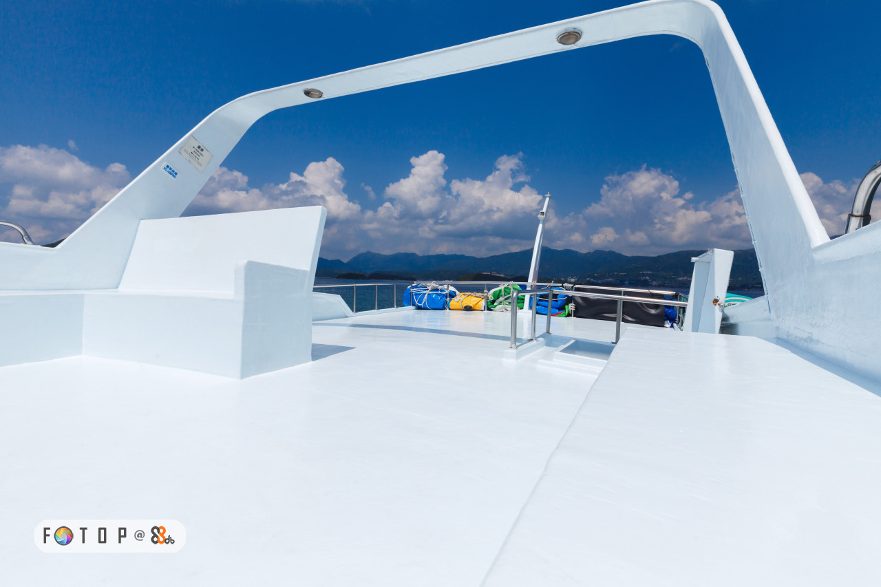 sky,yacht,