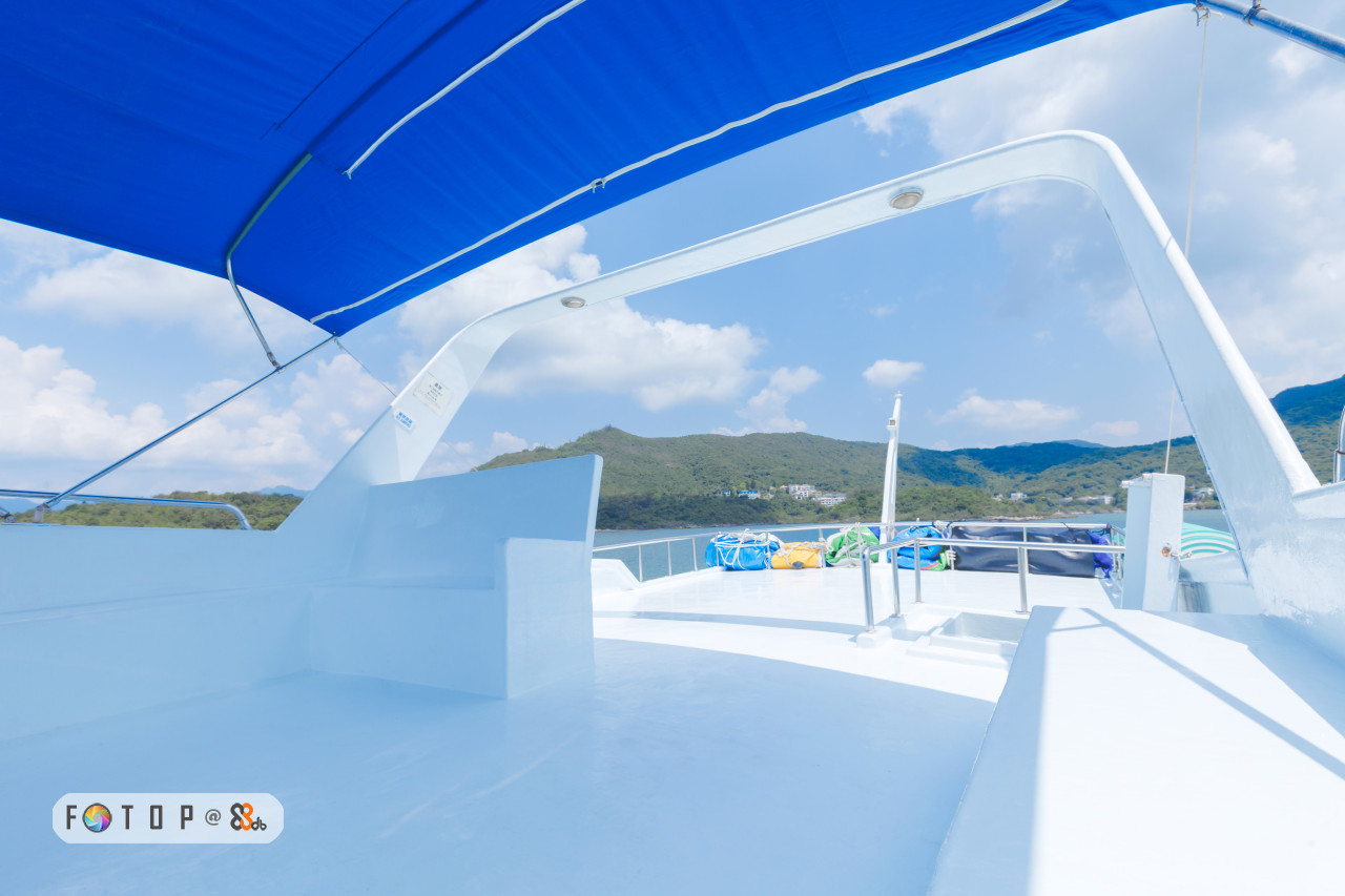 blue,boat,sky,yacht,water