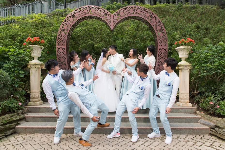 photograph,woman,event,ceremony,fun