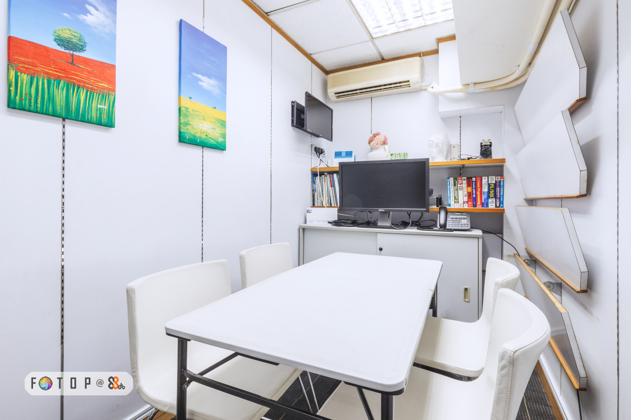 FOTO P@ 8 3,Property,Room,Interior design,Building,Furniture