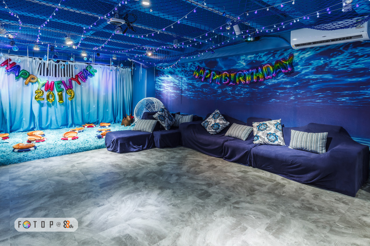 Room,Sky,Interior design,Furniture,