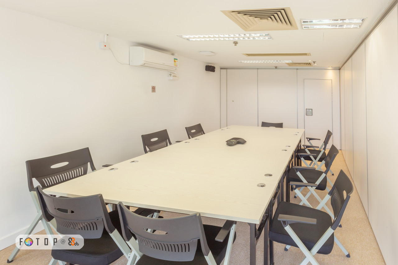 Room,Property,Office,Building,Ceiling