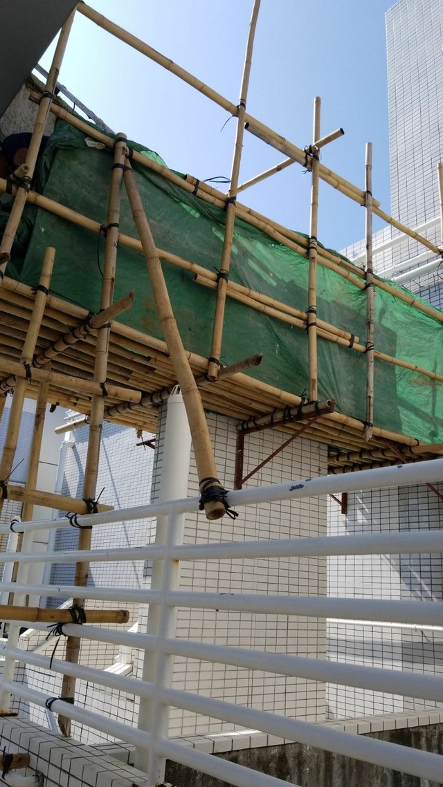 structure,building,construction,roof,scaffolding