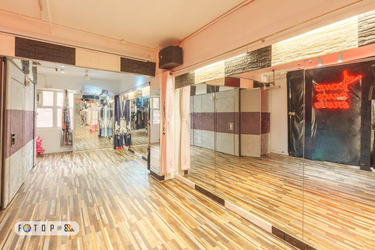property,lobby,real estate,floor,flooring