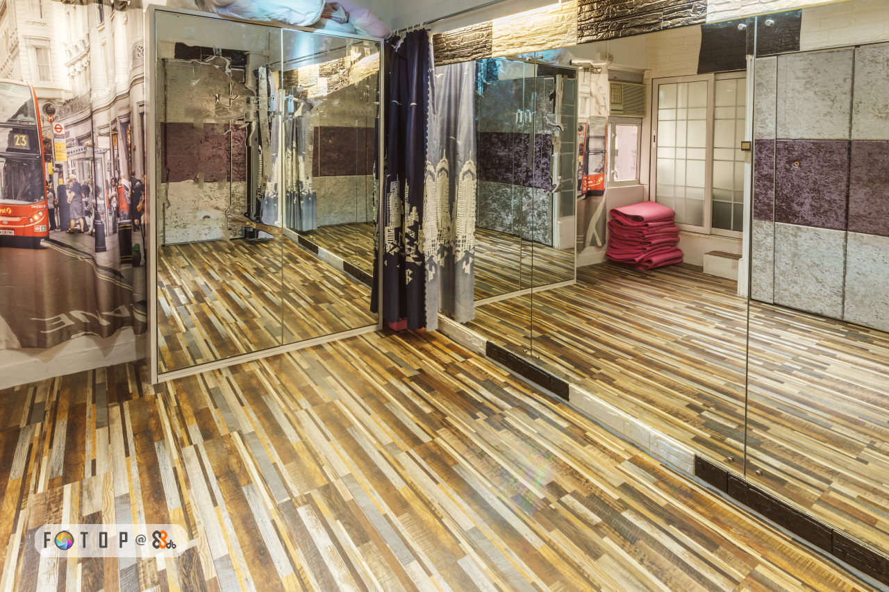 floor,flooring,property,lobby,wood