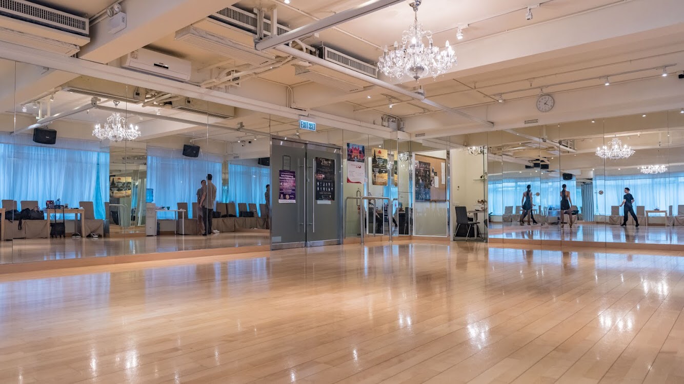 function hall,floor,lobby,ballroom,flooring