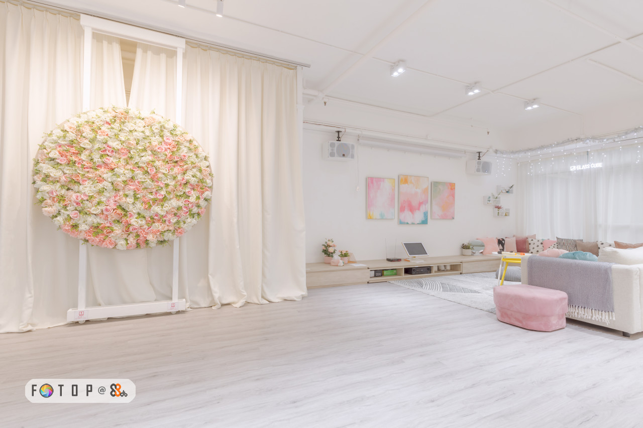 White,Pink,Room,Interior design,Ceiling