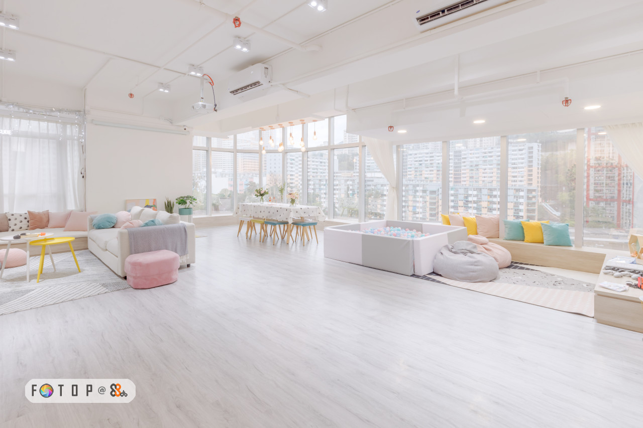 White,Property,Interior design,Product,Building