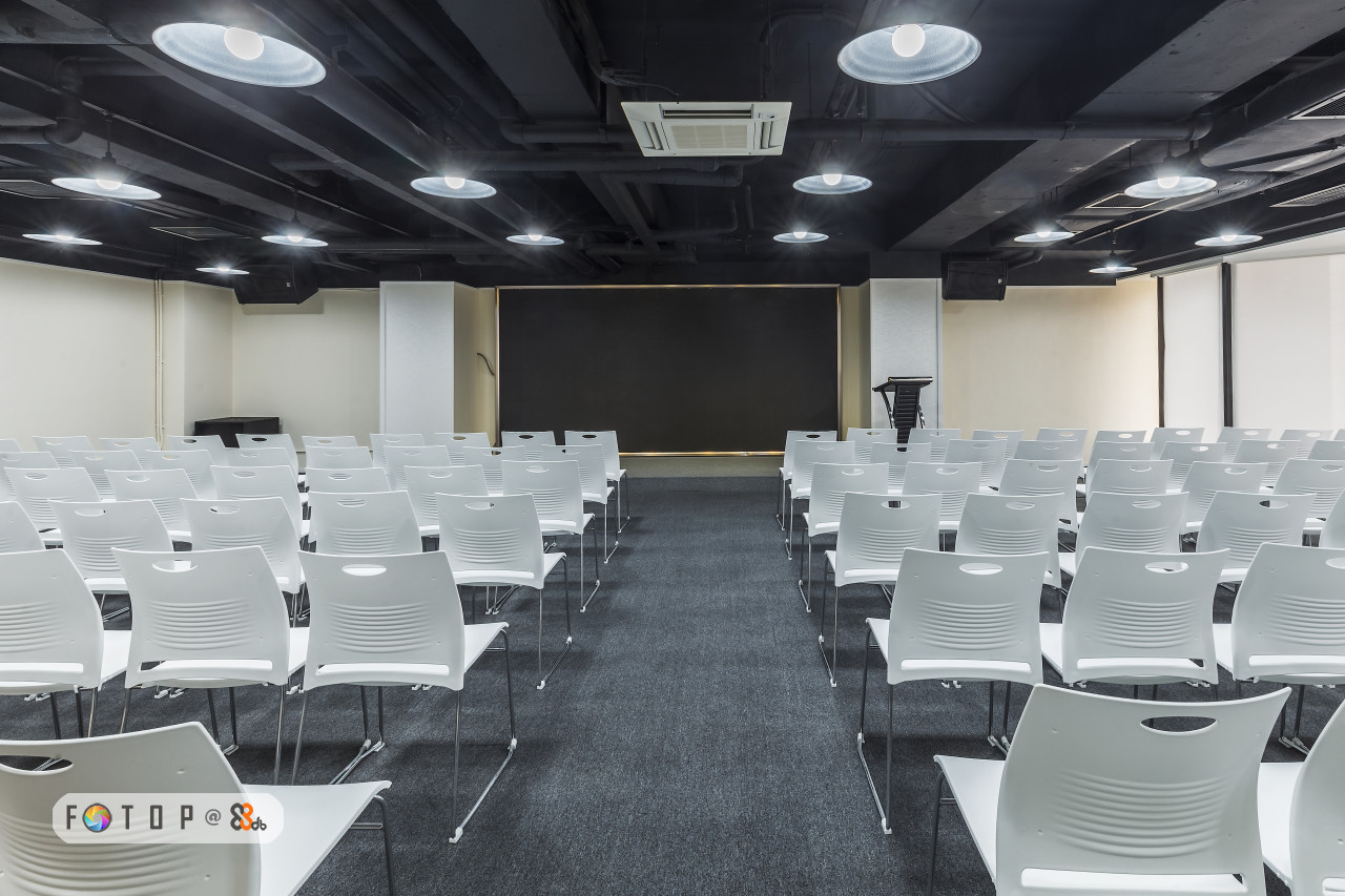 Auditorium,Building,Function hall,Folding chair,Room